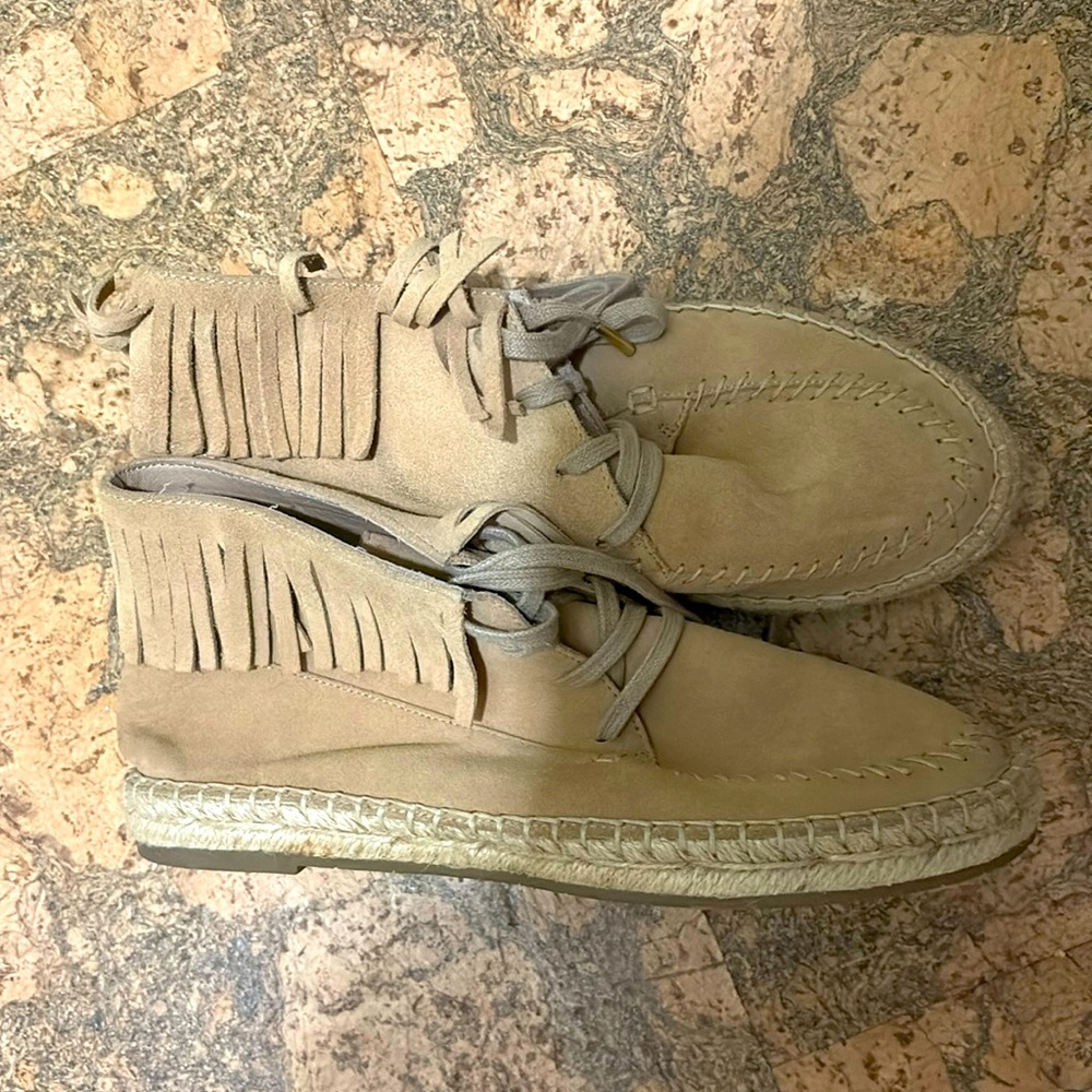 NWOT Joie suede shoes